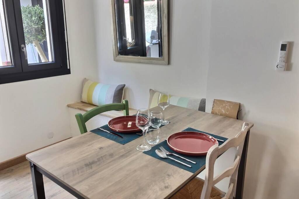 Apartamento Studio Tout Confort, Terrasse, Calme Moustiers #7 Exterior foto